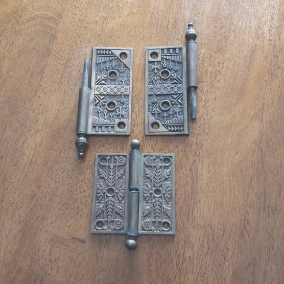 Antique brass hinges - Picture 1 of 7